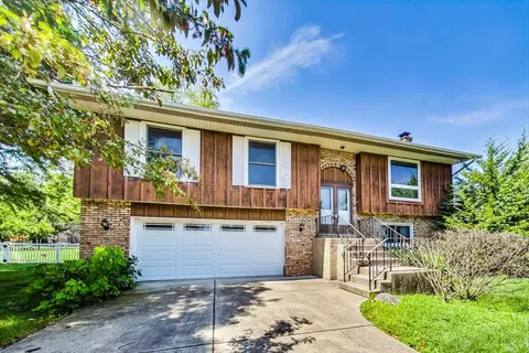 534 N Martha St, Lombard, IL 60148