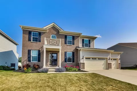 1141 Kingsmill Dr, Algonquin, IL 60102