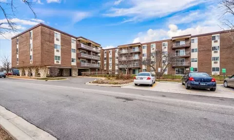 1311 S Finley Rd #307, Lombard, IL 60148