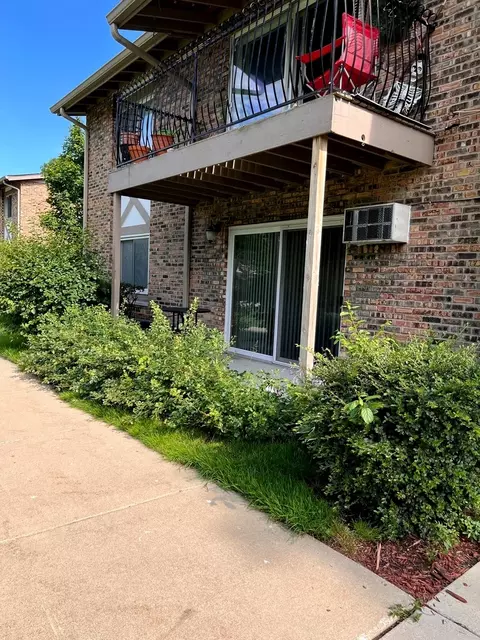 16 W535 79th St #2-108, Willowbrook, IL 60527 photo 7