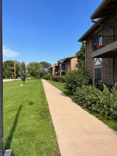 16 W535 79th St #2-108, Willowbrook, IL 60527 photo 6