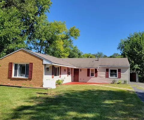 113 Parklawn Ct, Bolingbrook, IL 60440