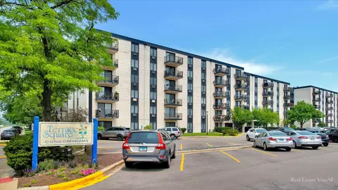 9128 W Terrace Dr #5I, Niles, IL 60714