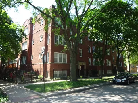 3701 W Cullom Ave #D, Chicago, IL 60618