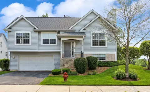 17437 Yakima Dr #17437, Lockport, IL 60441