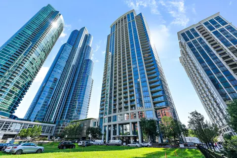 1235 S Prairie Ave #1101, Chicago, IL 60605