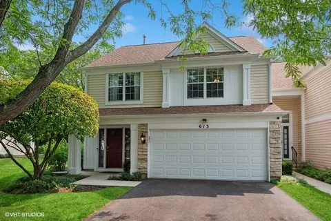 613 N Charter Hall Dr, Palatine, IL 60067