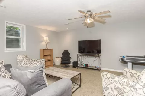 908 Crestline Dr, Normal, IL 61761 photo 35