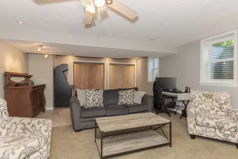 908 Crestline Dr, Normal, IL 61761 photo 34