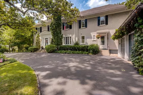 1240 Tower Rd, Winnetka, IL 60093