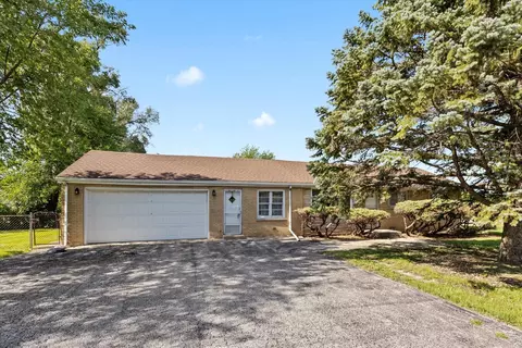 8046 S 82nd Ave, Justice, IL 60458