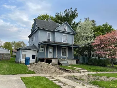 811 E Lincoln St, Hoopeston, IL 60942