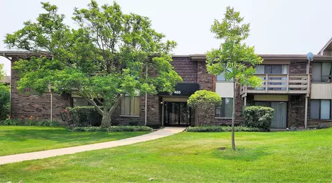465 Raintree Ct #2D, Glen Ellyn, IL 60137