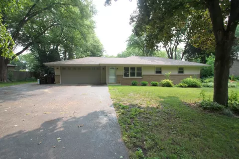 2856 Edna Rd, Rockford, IL 61102