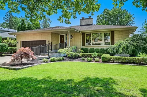 203 Rugeley Rd, Western Springs, IL 60558