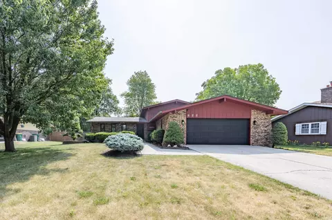 622 Ca Crest Dr, Shorewood, IL 60404