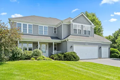 39 W290 Mill Creek Cir E, Geneva, IL 60134