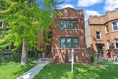 6704 N Rockwell St, Chicago, IL 60645