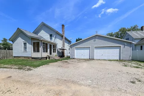 115 N Main St, Seneca, IL 61360 photo 2