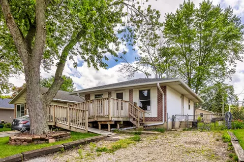 1328 Kenmore Ave, Round Lake Beach, IL 60073