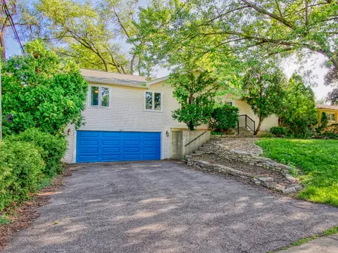 1603 Janet St, Downers Grove, IL 60515
