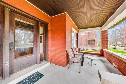1823 Wesley Ave, Evanston, IL 60201 photo 2