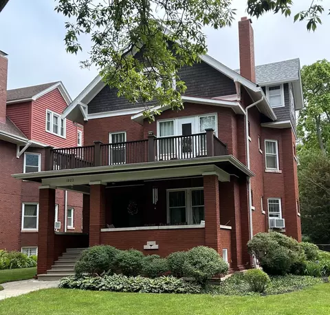 1823 Wesley Ave, Evanston, IL 60201