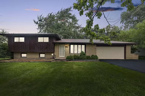 8540 Hillcrest Dr, Orland Park, IL 60462