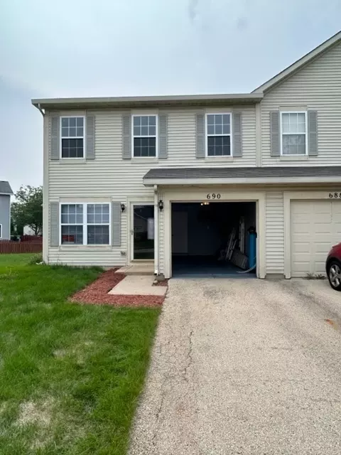 690 Edward Dr, Romeoville, IL 60446