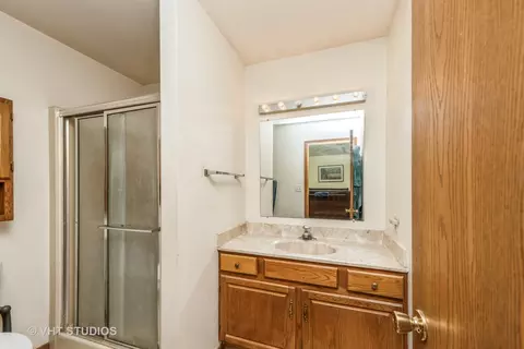 5010 W Glenbrook Trl, Mchenry, IL 60050 photo 16