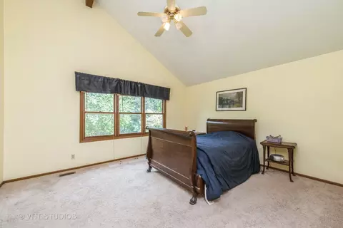 5010 W Glenbrook Trl, Mchenry, IL 60050 photo 15