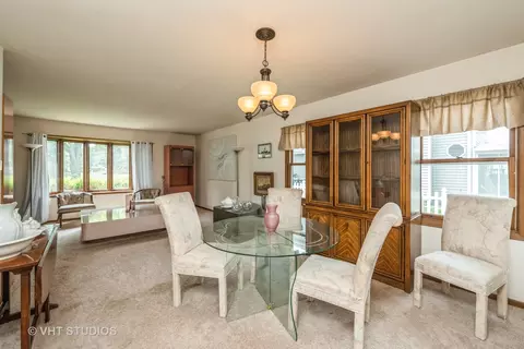 5010 W Glenbrook Trl, Mchenry, IL 60050 photo 5