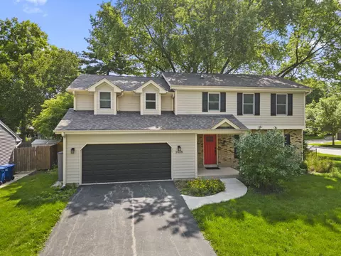 1428 S 9th St, Saint Charles, IL 60174