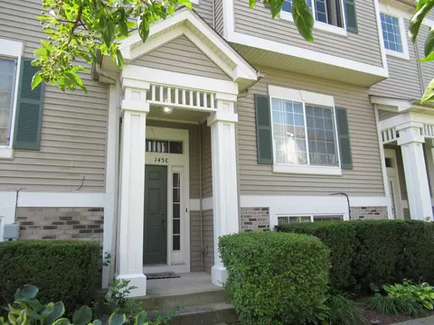 145 Enclave Cir #C, Bolingbrook, IL 60440
