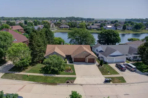 406 N Abbey Rd, Urbana, IL 61802