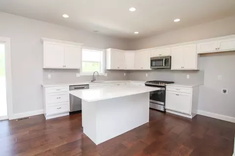 304 Raef Rd, Downs, IL 61736 photo 11