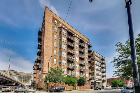 500 S Clinton St #444, Chicago, IL 60607