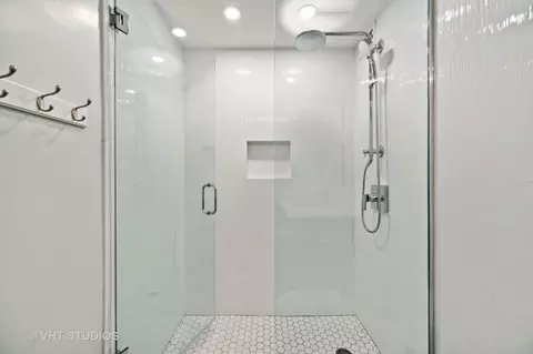 222 E Pearson St #1604, Chicago, IL 60611 photo 16