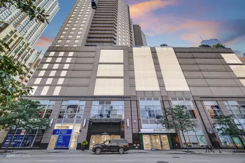 545 N Dearborn St #1505, Chicago, IL 60654