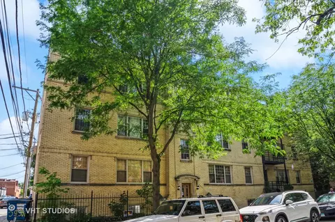 2819 W Rosemont Ave #3, Chicago, IL 60659