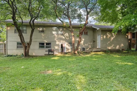 4 Foley Ave, Bloomington, IL 61701 photo 23