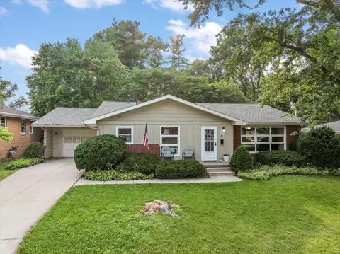 4 Foley Ave, Bloomington, IL 61701 photo 25