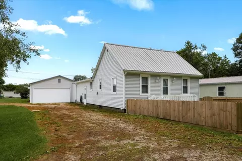 203 S Ellen St, Homer, IL 61849