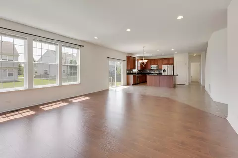 309 Comstock Dr, Elgin, IL 60124 photo 10