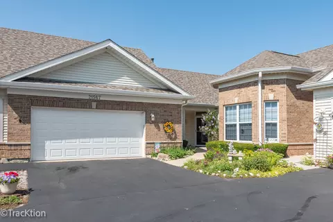 21567 Wolf Lake Ct, Crest Hill, IL 60403