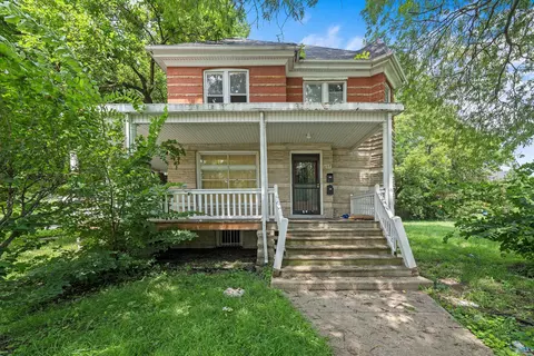 432 W Winneconna Pkwy, Chicago, IL 60620