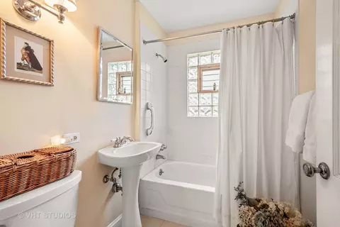 2234 Ewing Ave, Evanston, IL 60201 photo 13
