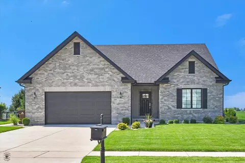 1036 Hummingbird Ln, Peotone, IL 60468