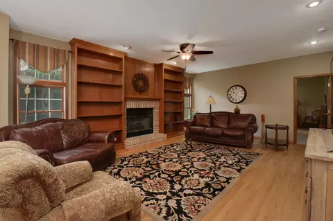 3109 Eagle Crest Rd, Bloomington, IL 61704 photo 8