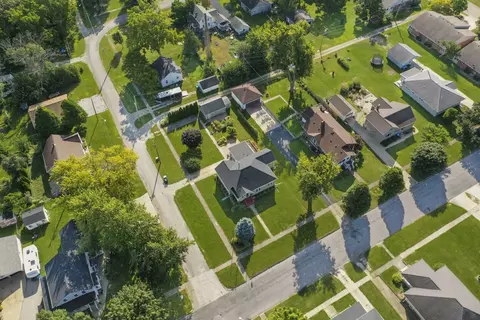 235 Maple Ave, Minonk, IL 61760 photo 2